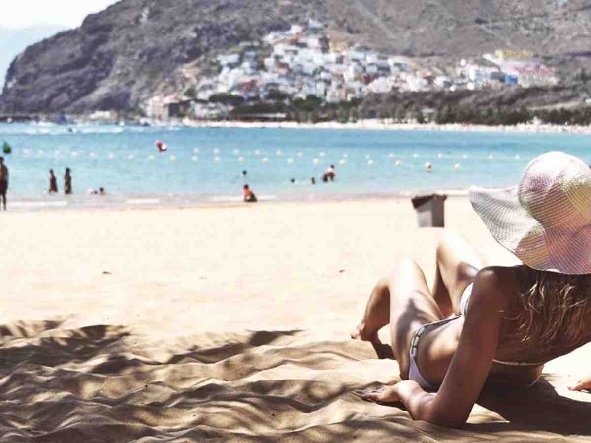 Quelle île des Canaries est la plus chaude en avril ?