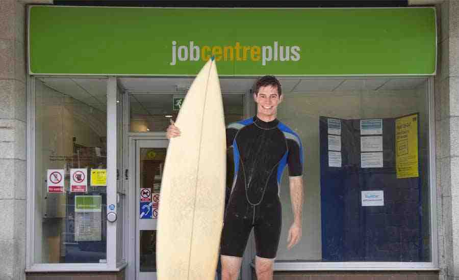 Comment être moniteur de surf ?