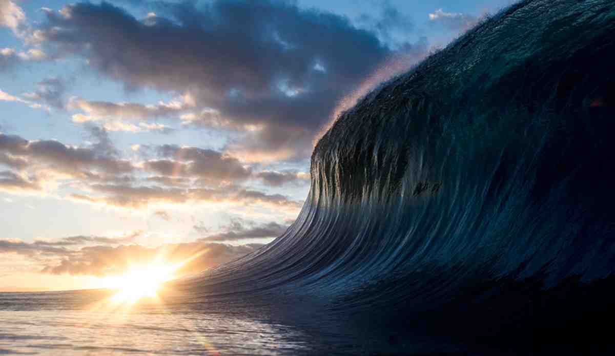 Comment s'appelle la plus grosse vague au Portugal ?