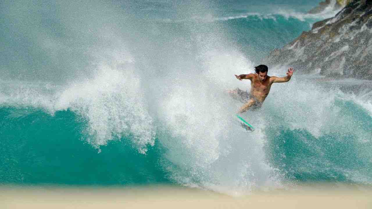 Quelle planche de surf pour petites vagues ?