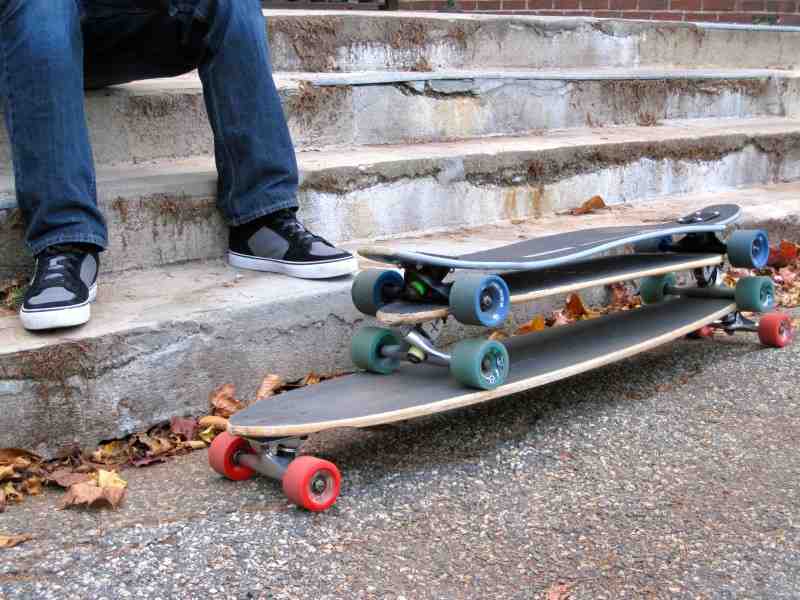 Quelle est la différence entre un skateboard et un longboard ?