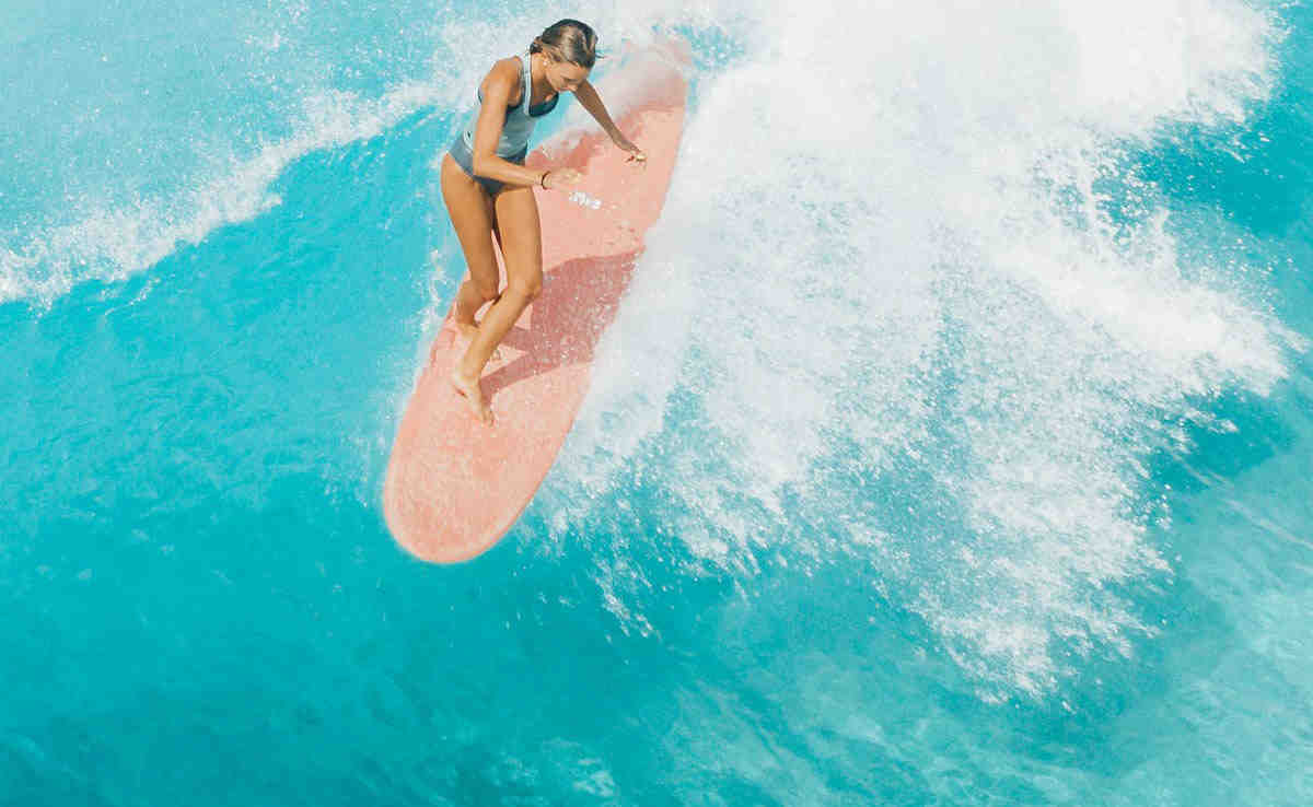 Comment se placer sur une planche de surf ?