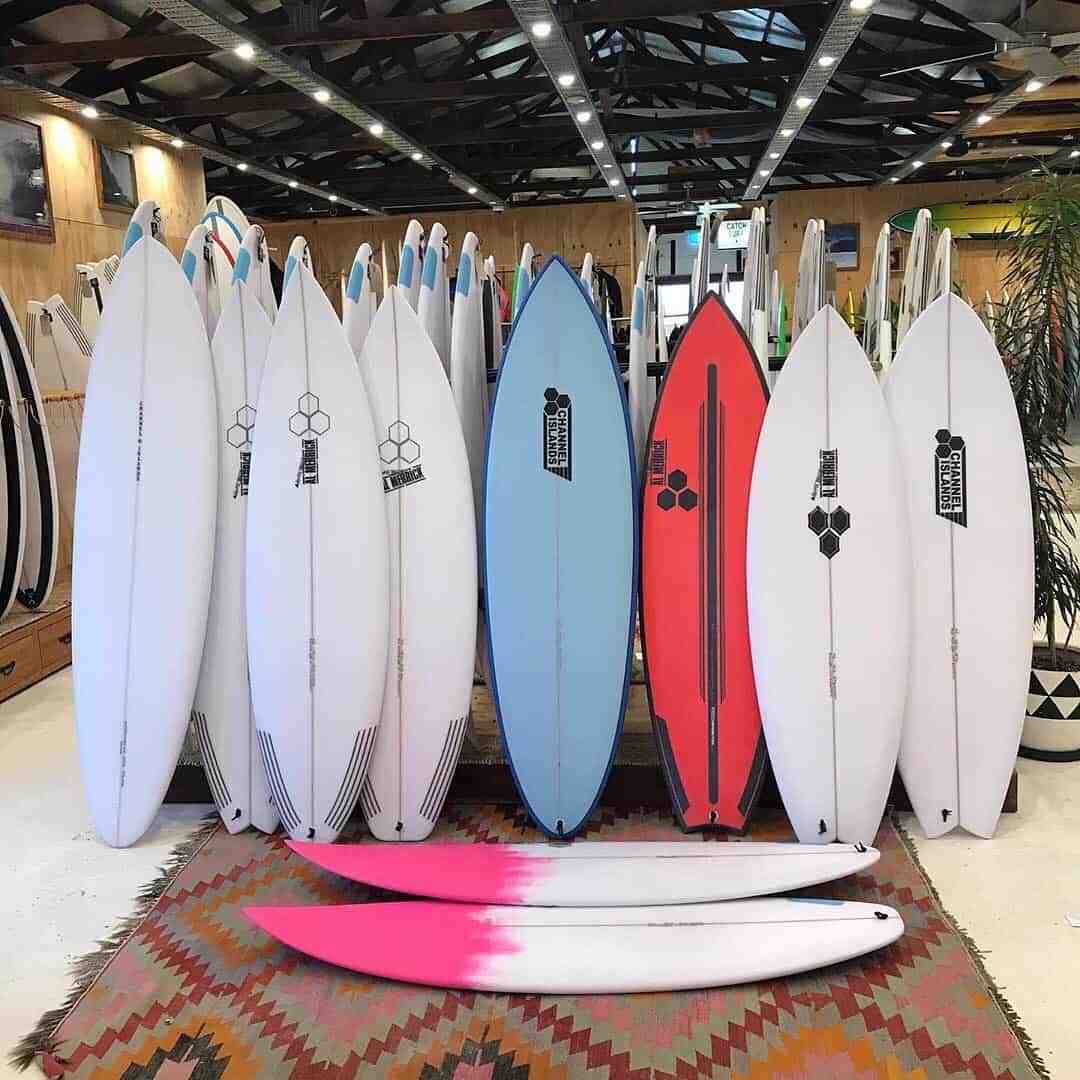 Comment choisir le volume d'une planche de surf ?